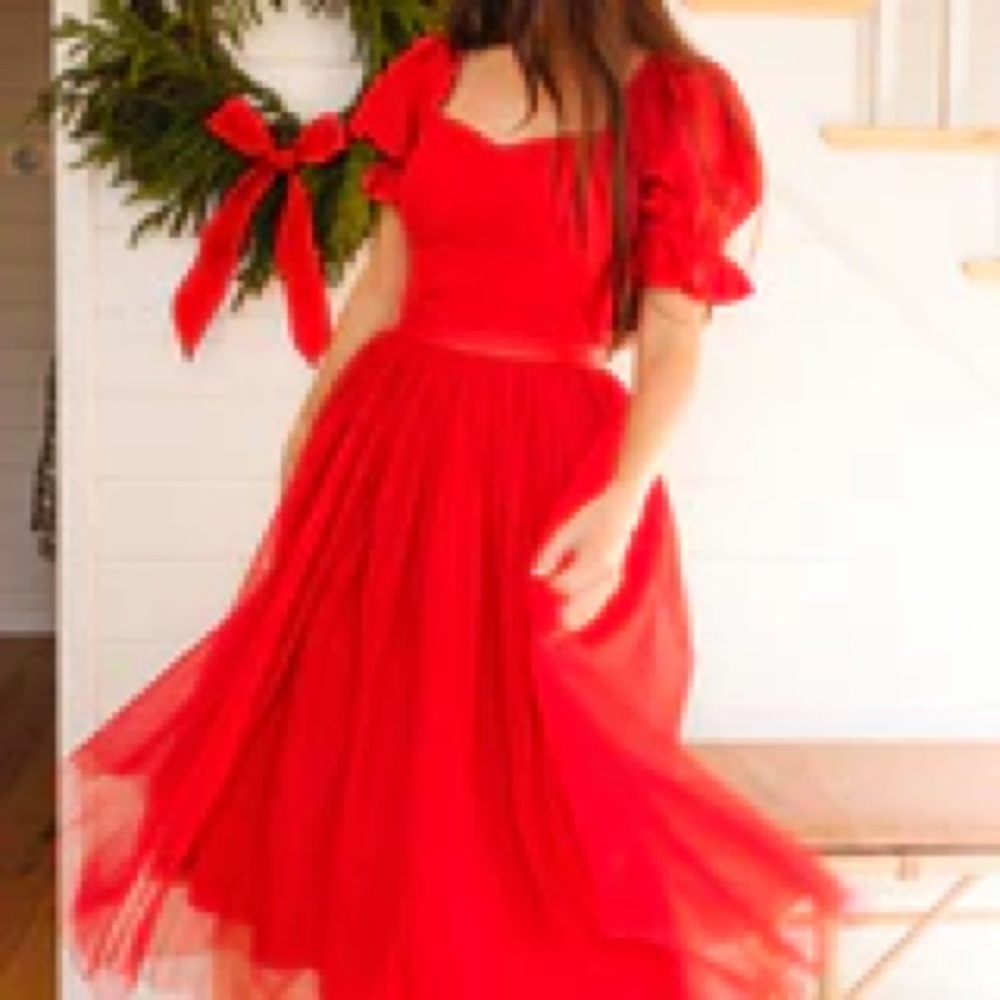 Matching Red Dresses Set - Picture 2 of 10